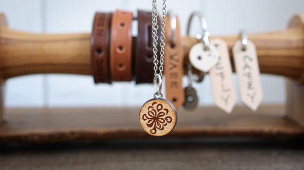 Bracelets femme personnalisables : créez vos souvenirs uniques !