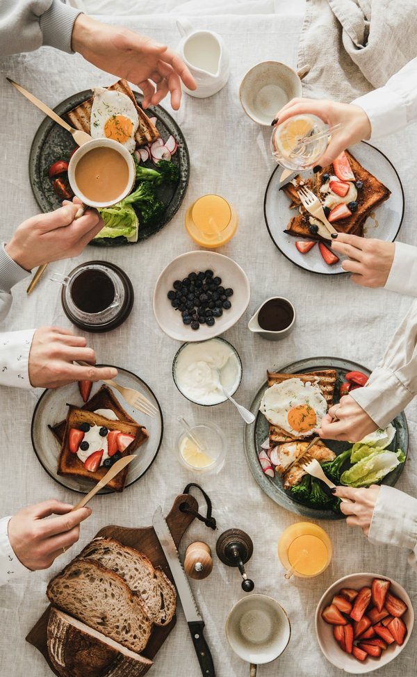Quels sont les meilleurs choix de vêtements pour un brunch dominical en automne?
